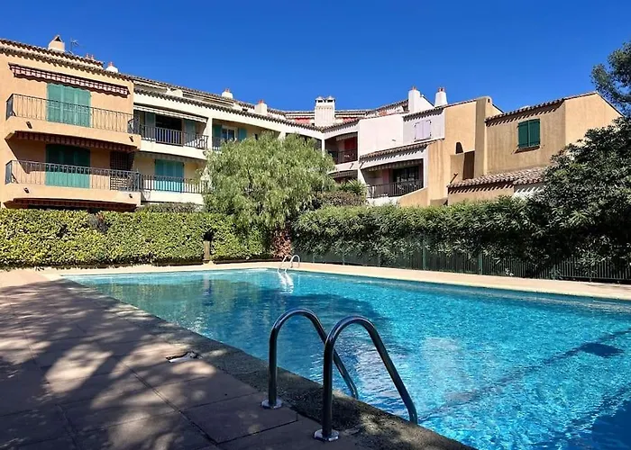 Duplex Proche Gare Commerce Saint-Raphael (Var)