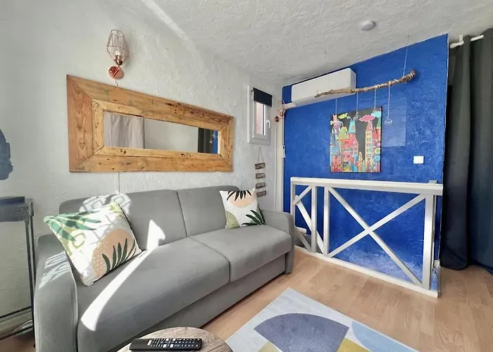 Duplex Proche Gare Commerce Апартаменти Сен-Рафаель